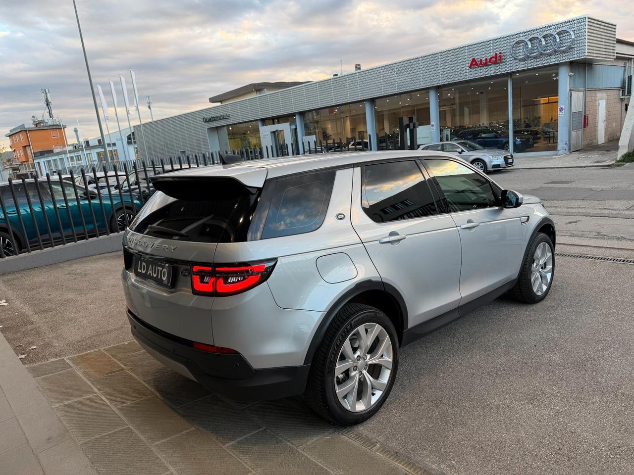 Land Rover Discovery Sport 2.0 TD4 163 CV AWD Auto SE