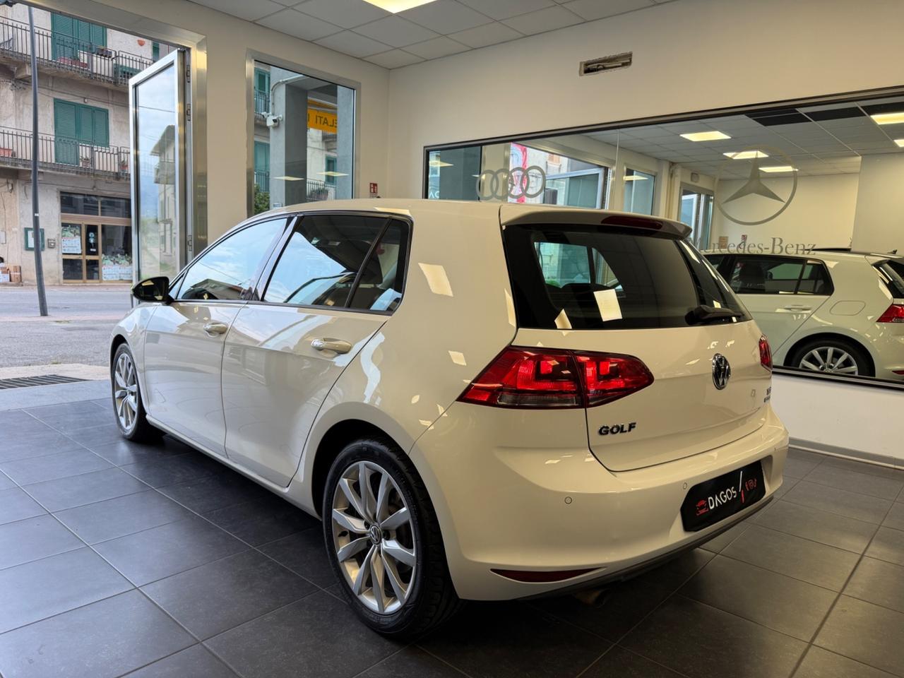 Volkswagen Golf 1.6 TDI DSG 5p. Highline BlueMotion Technology