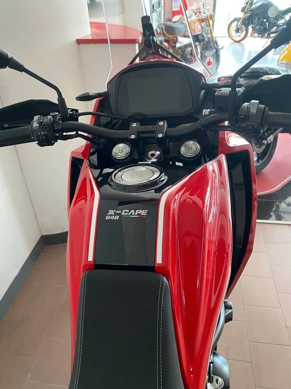 Moto Morini X-Cape 649