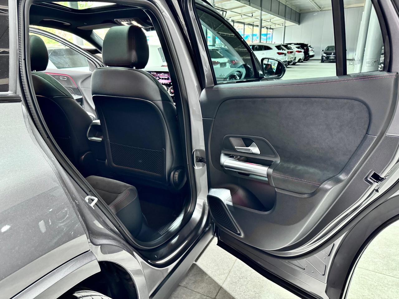 Mercedes-Benz GLA 200 d 150CV Premium Plus AMG Line KM 0