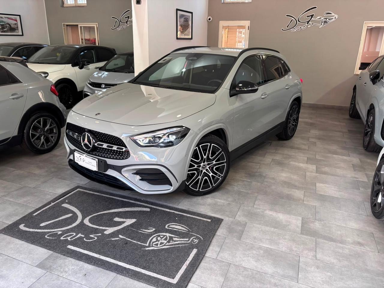 MERCEDES-BENZ GLA 200D PREMIUM AMG NIGH-LED