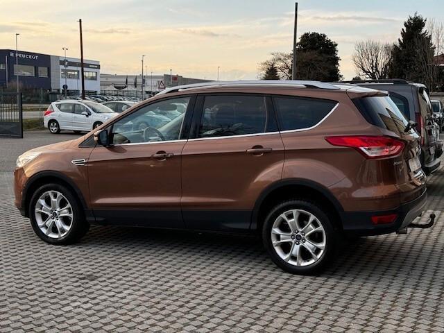 Ford Kuga 2.0 TDCI 140 CV 4WD Powershift Titanium