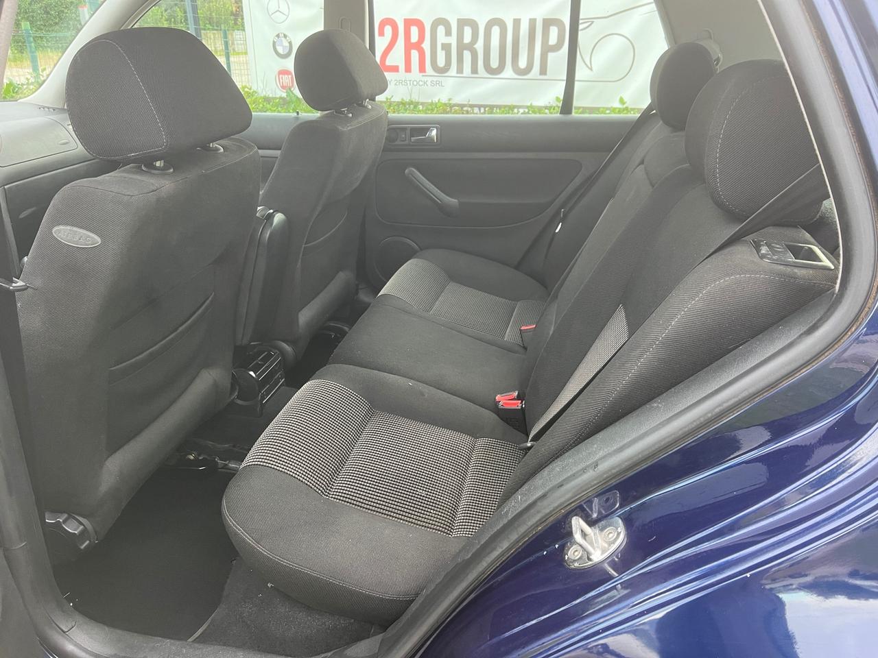 VW Golf 1.6cat GPL 5porte Highline-1999