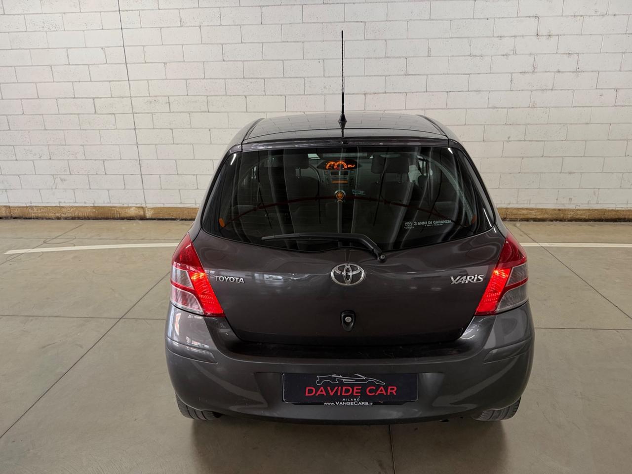Toyota Yaris 1.0 5 porte Sol
