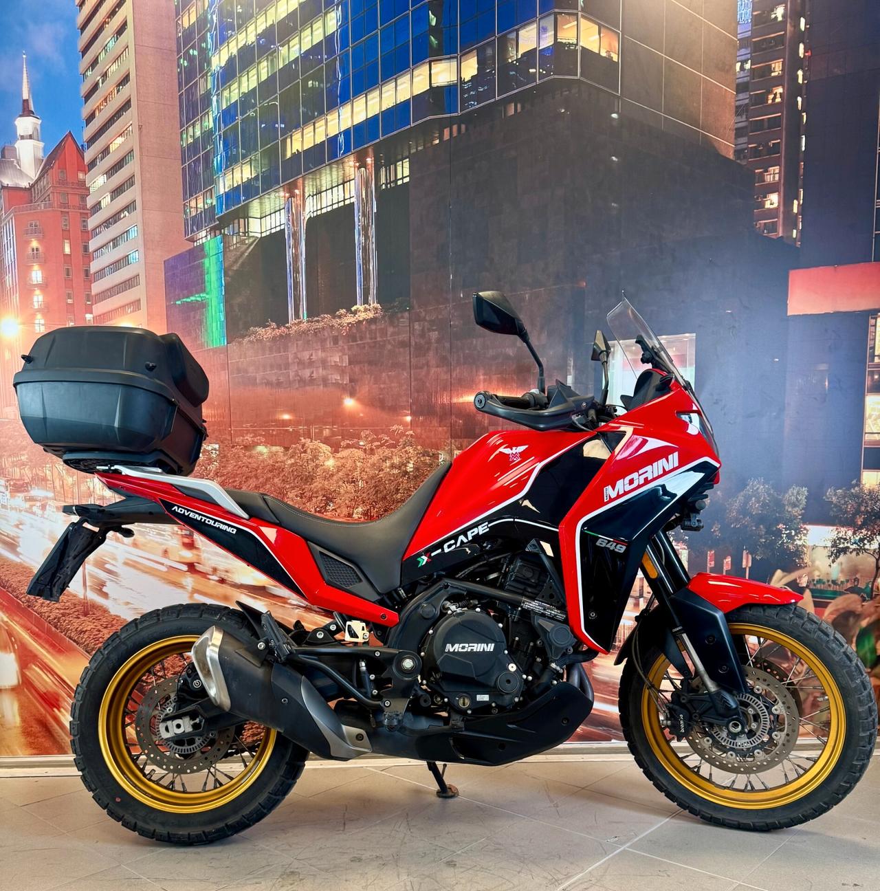 Moto Morini X-Cape 649 Golden Wheels