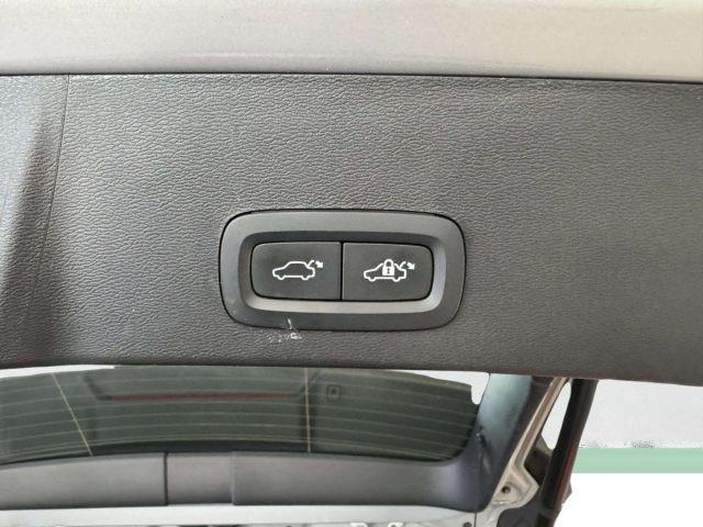 VOLVO XC40 B3 CORE AUTOMATICA