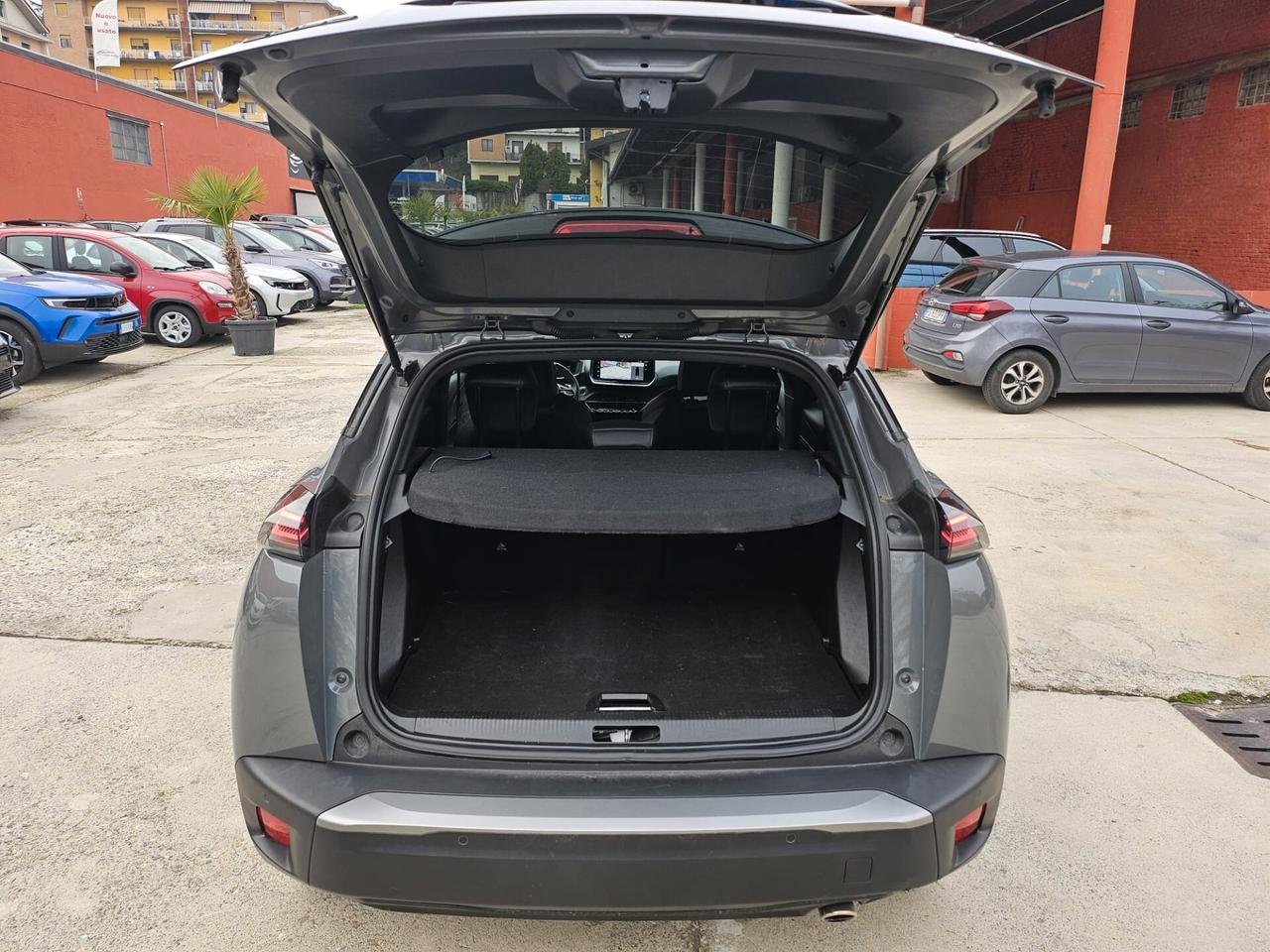 Peugeot 2008 BlueHDi 130 S&S EAT8 GT