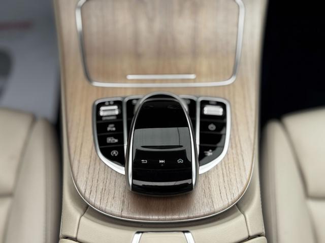 MERCEDES-BENZ E 220 d 4Matic Sport (Tetto/Navi/Retro/Pelle/Led)