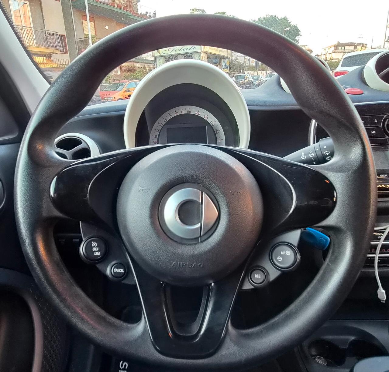 Smart ForFour 70 1.0 Prime