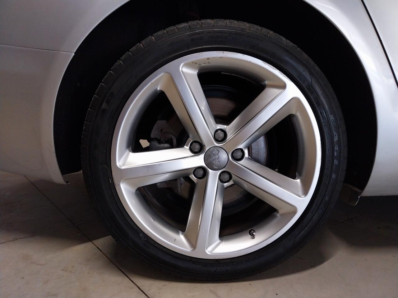 Audi A6 Avant 3.0 V6 TDI quattro tiptronic
