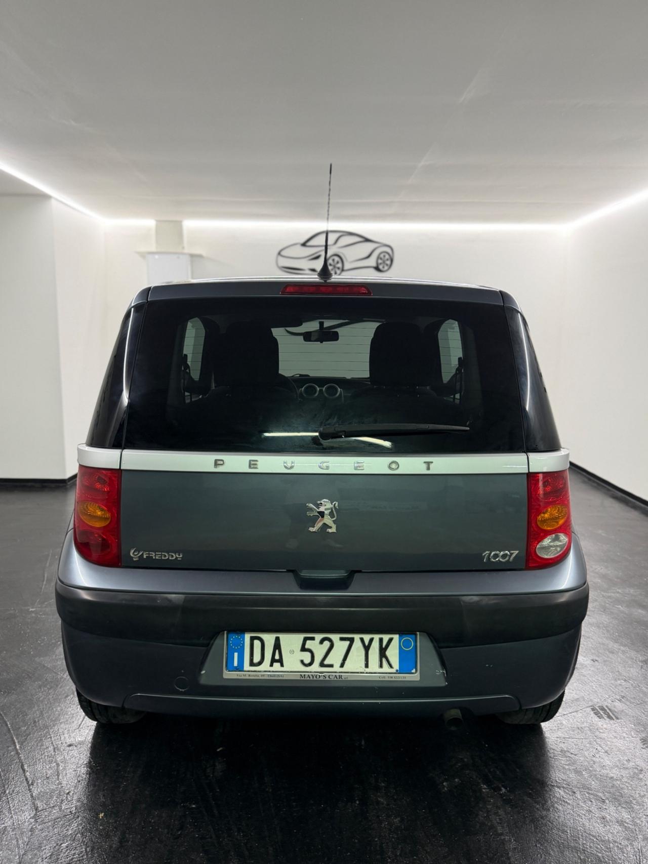 Peugeot 1007 (anno 2006)