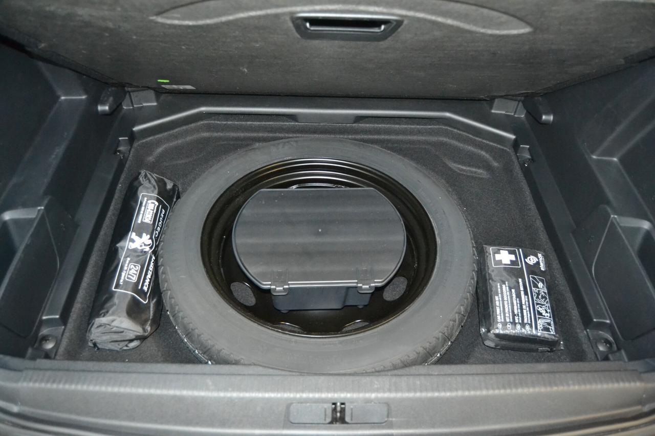 Peugeot 3008 BlueHDi 130CV GT-Line Navi/Pelle/Xenon/UNIPRO