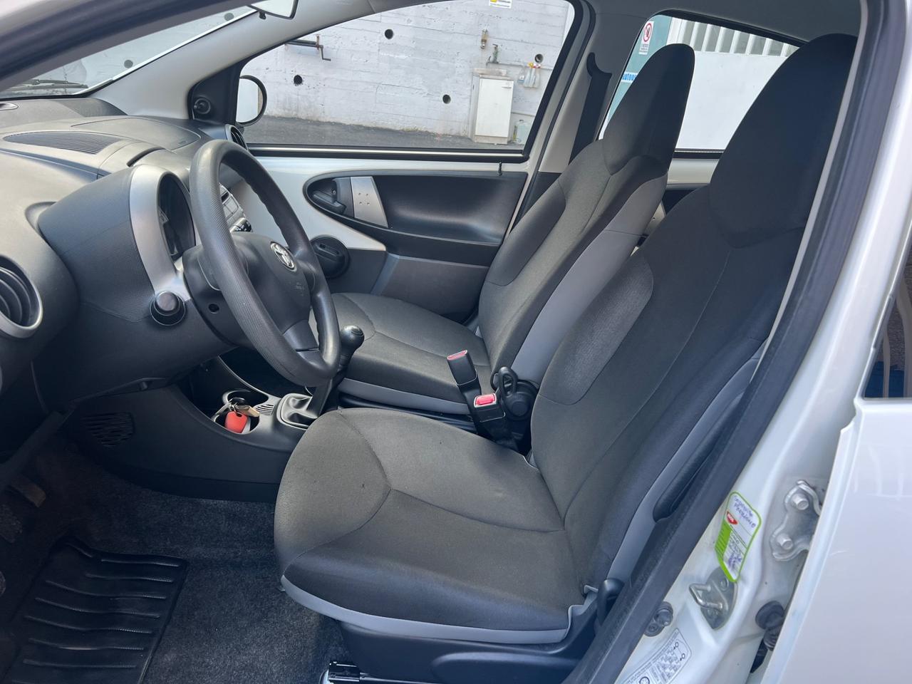 Toyota Aygo 1.0 12V VVT-i 5 porte Lounge Connect