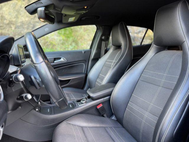MERCEDES-BENZ GLA 200 d Automatic Premium