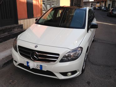 Mercedes-benz B 180 CHIAMARE PER INFORMAZIONI