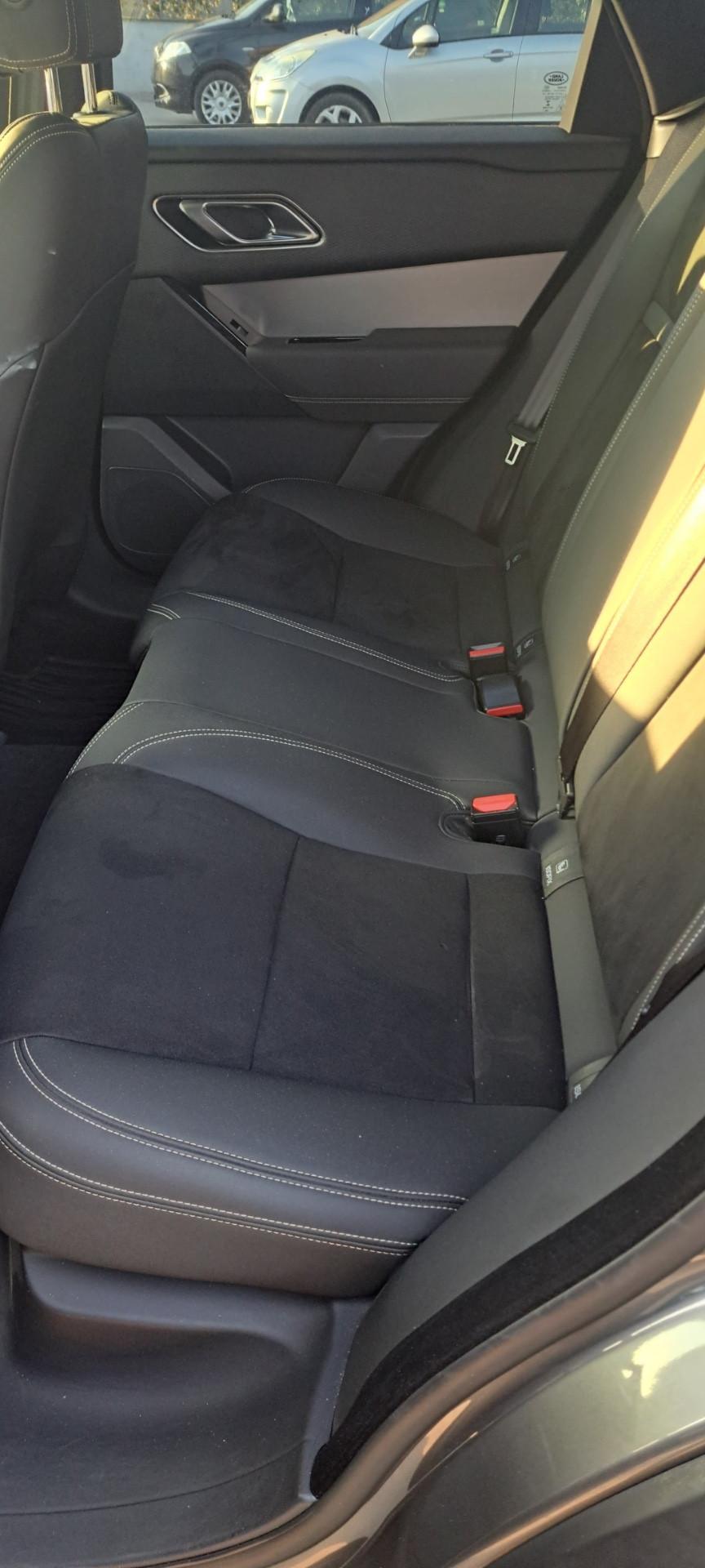 Land Rover Range Rover Velar Range Rover Velar 2.0D I4 180 CV R-Dynamic