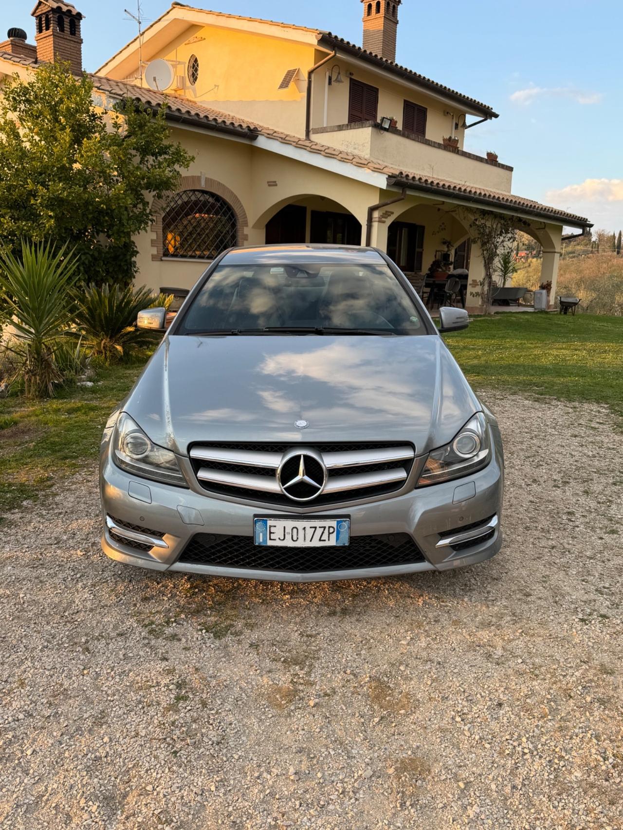 Mercedes-benz C 220 CDI BlueEFFICIENCY Coupé Avantgarde