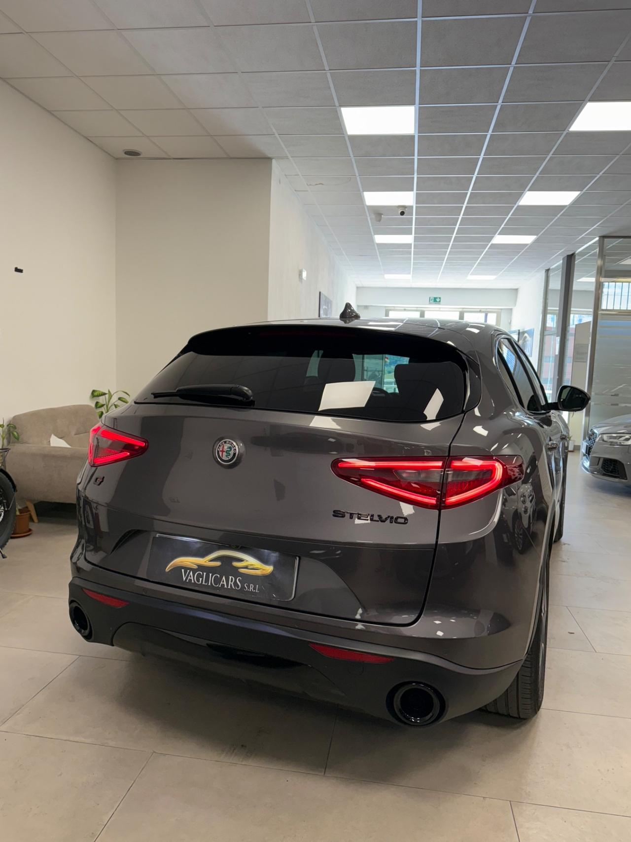 Alfa Romeo Stelvio 2.2 Turbodiesel 210 CV AT8 Q4 B-Tech