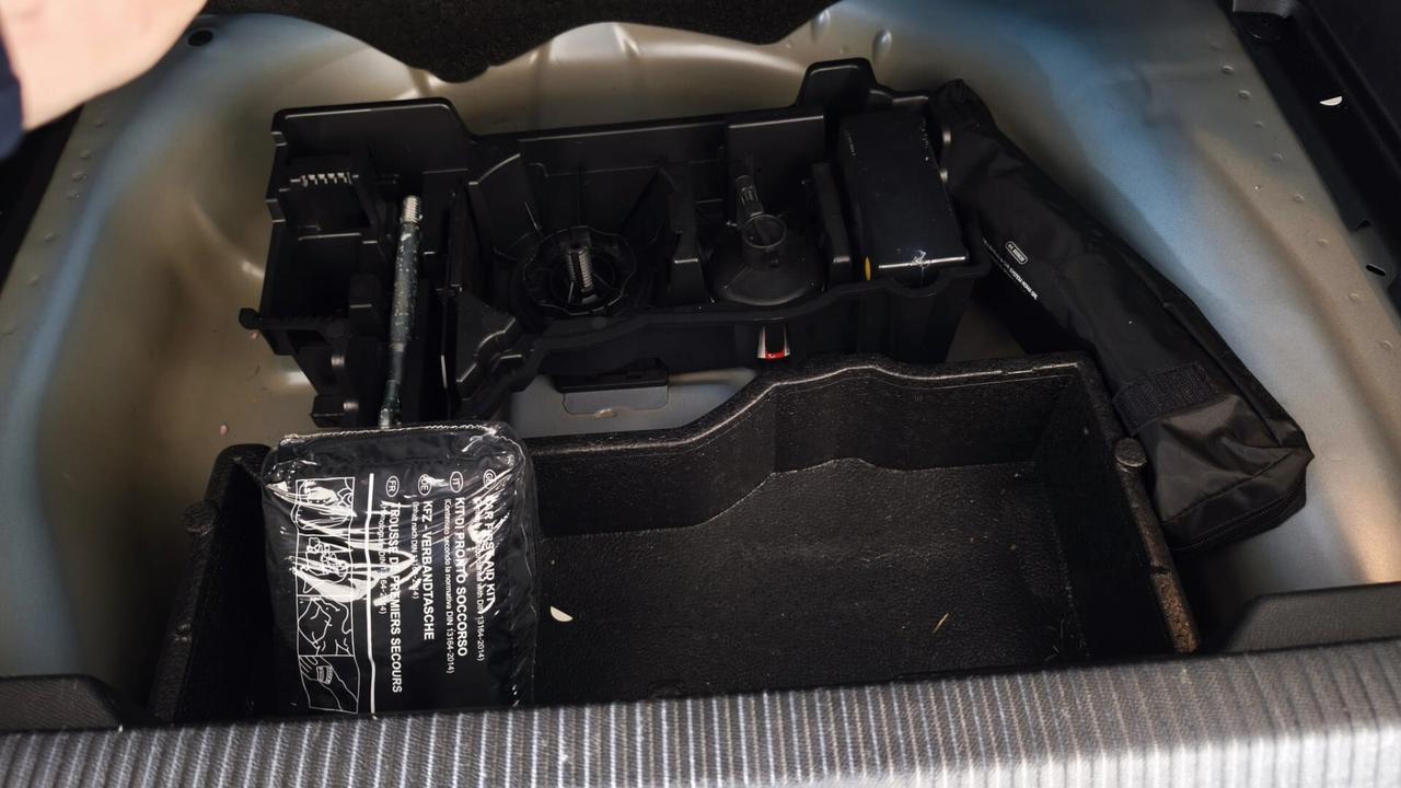 Peugeot 2008 BlueHDi 130 S&S EAT8 Allure Pack