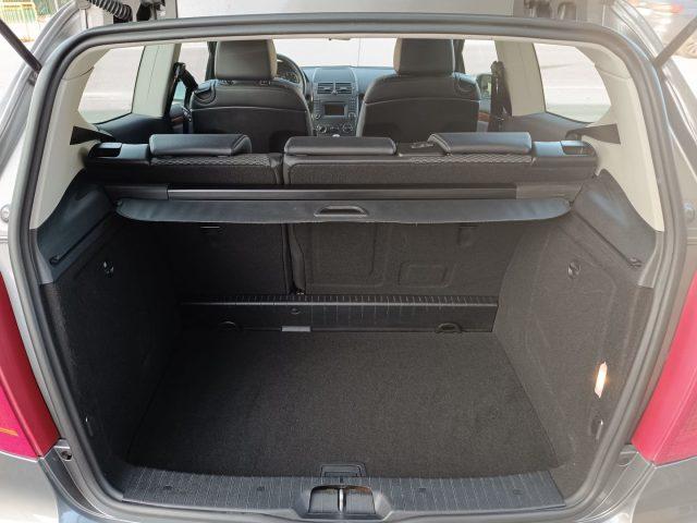 MERCEDES-BENZ A 150 BlueEFFICIENCY Coupé Elegance