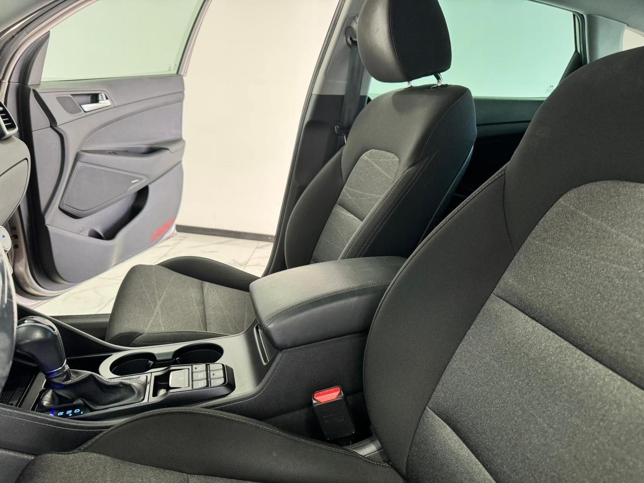 Hyundai Tucson 1.6 CRDi 136CV DCT Exellence-GARANTITA-2018