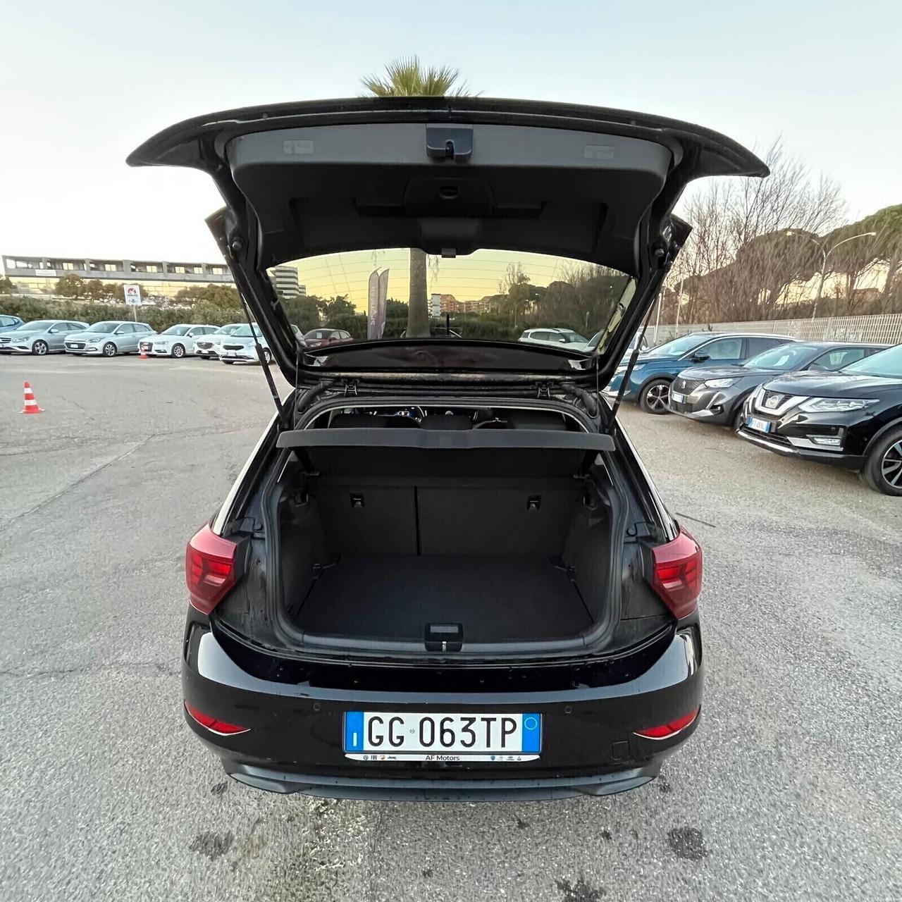 Volkswagen Polo 1.0 TSI DSG Style