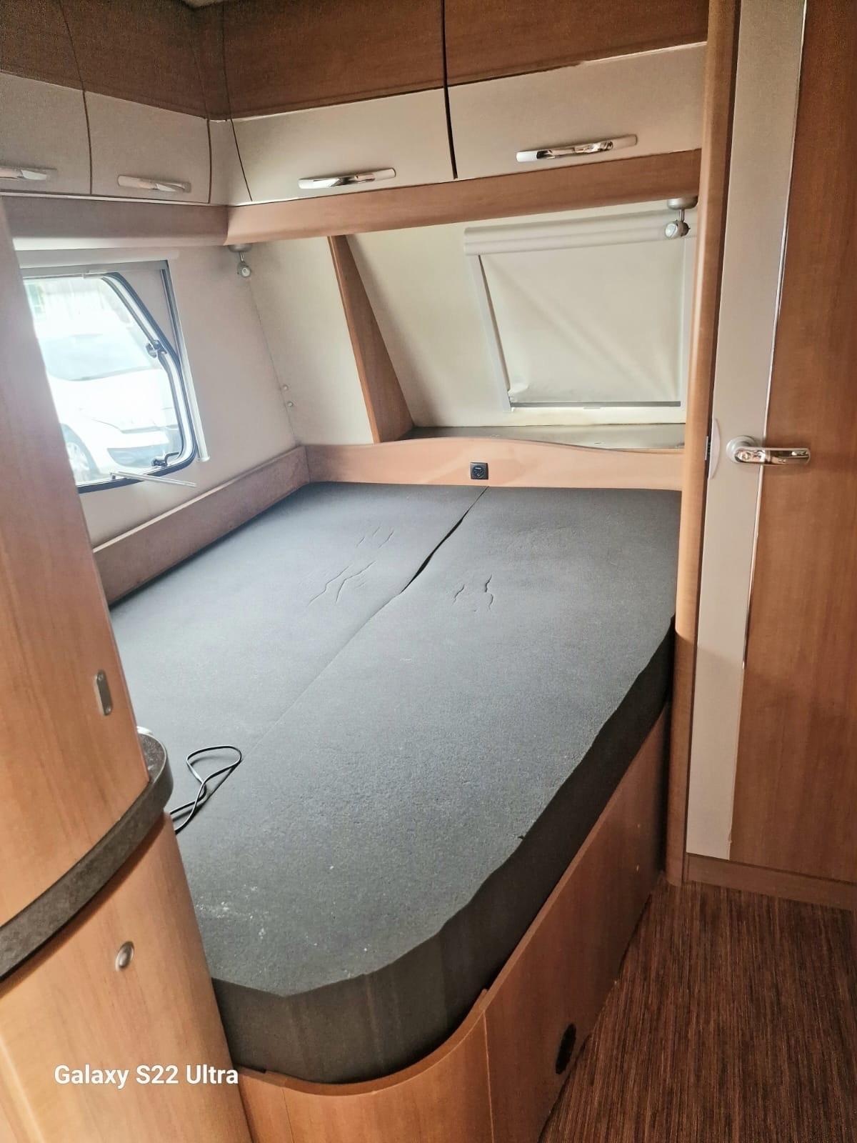 Hobby la Vita Caravan del 2010 in saldo 695