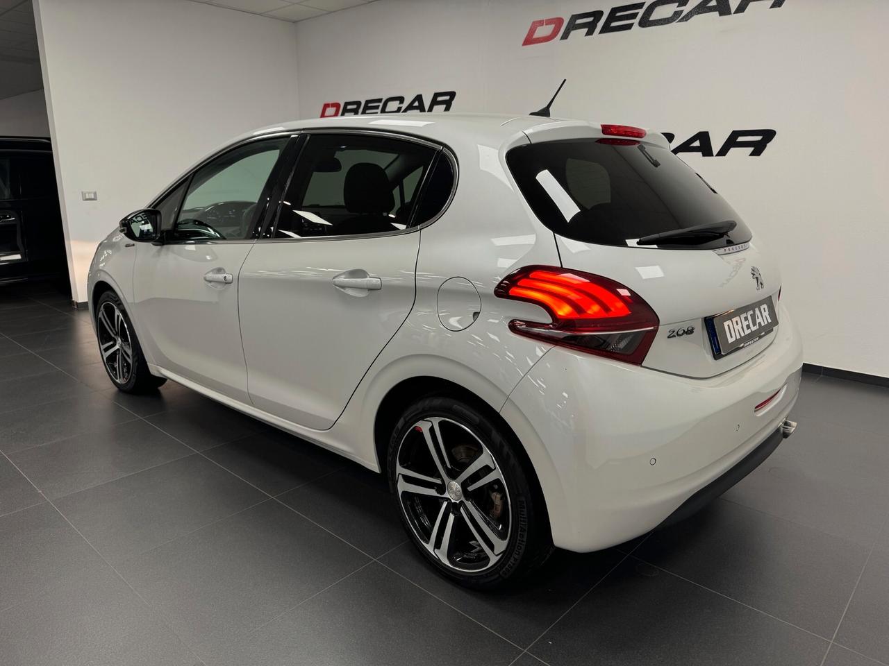 Peugeot 208 PureTech Turbo 110 EAT6 S&S 5 porte GT Line AUTOMATICO PERLATO