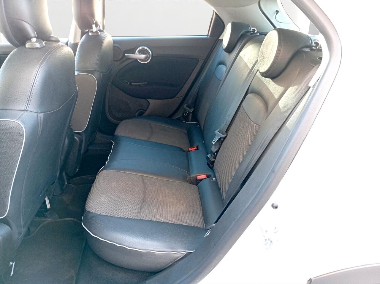 Fiat 500X 1.6 MultiJet 120 CV Cross xenon keyless Navi Blockshaft