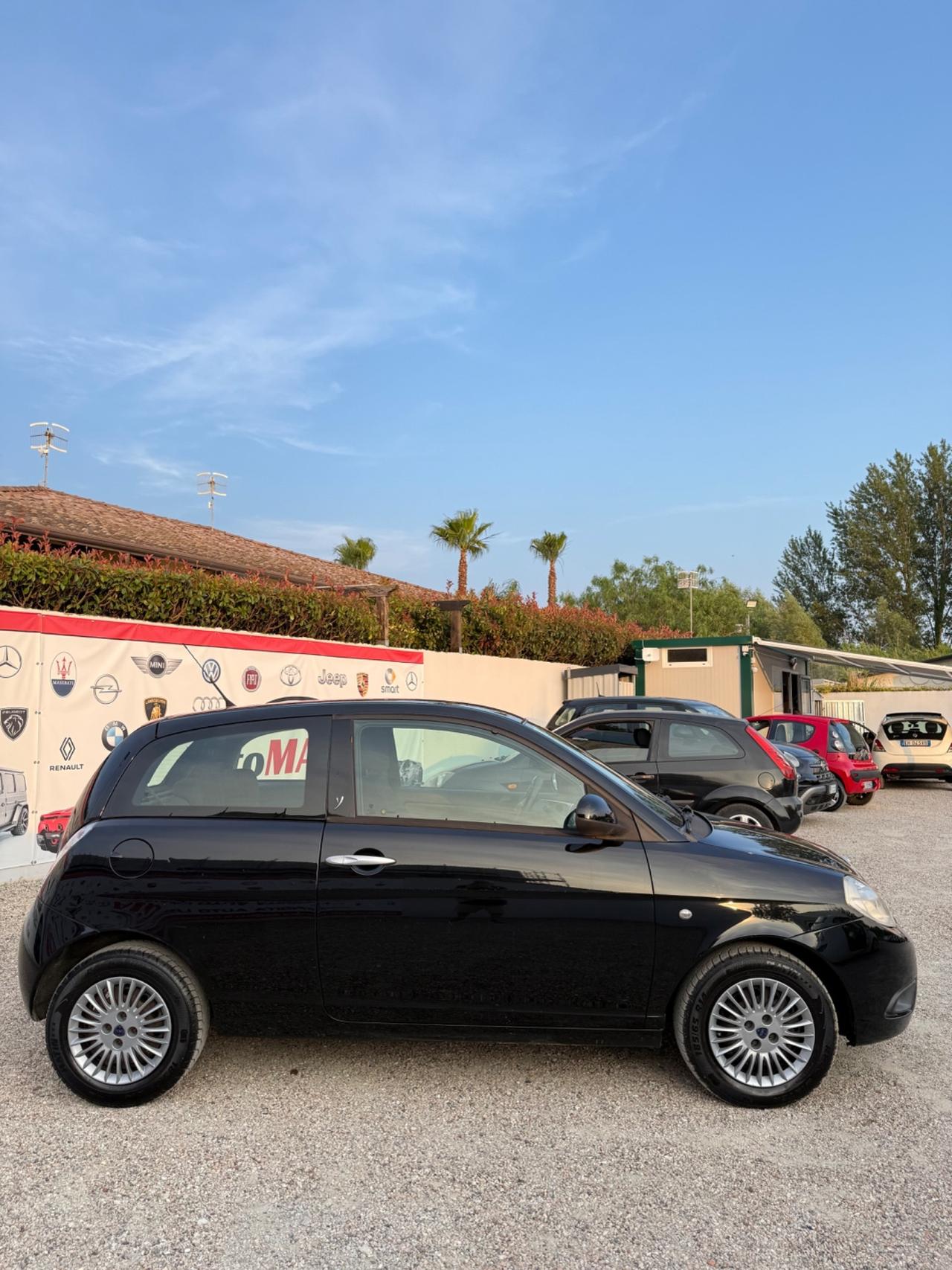 Lancia Ypsilon 1.2 69 CV Diva