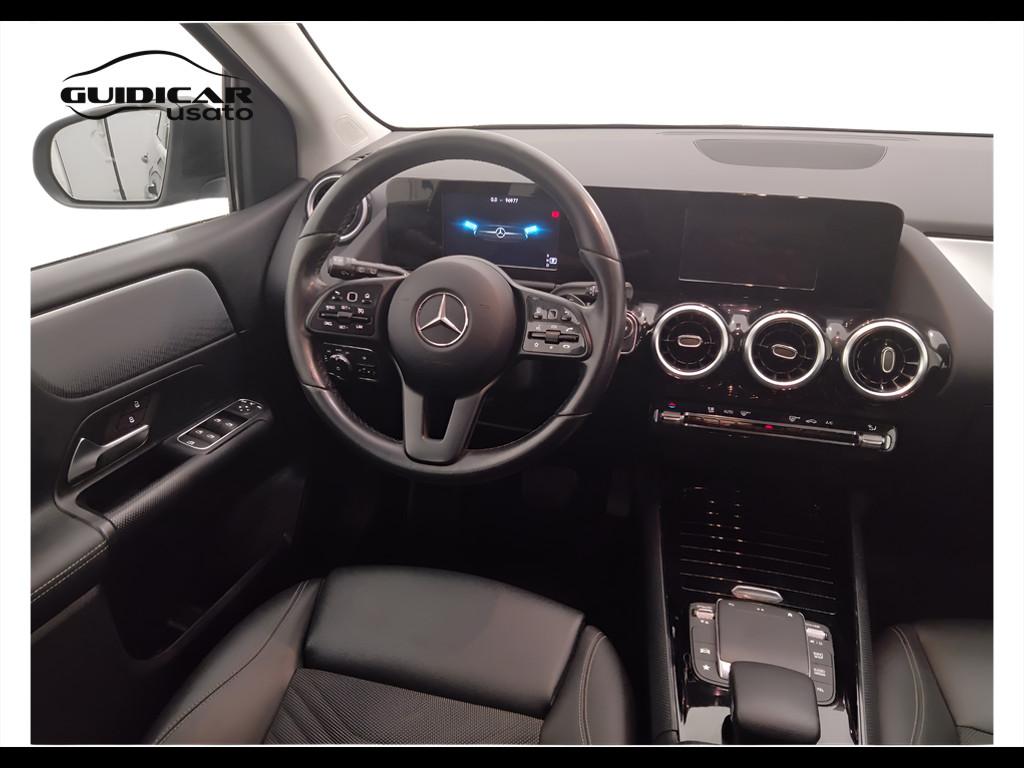Mercedes-Benz Classe B - W247 2018 - B 180 d Sport auto
