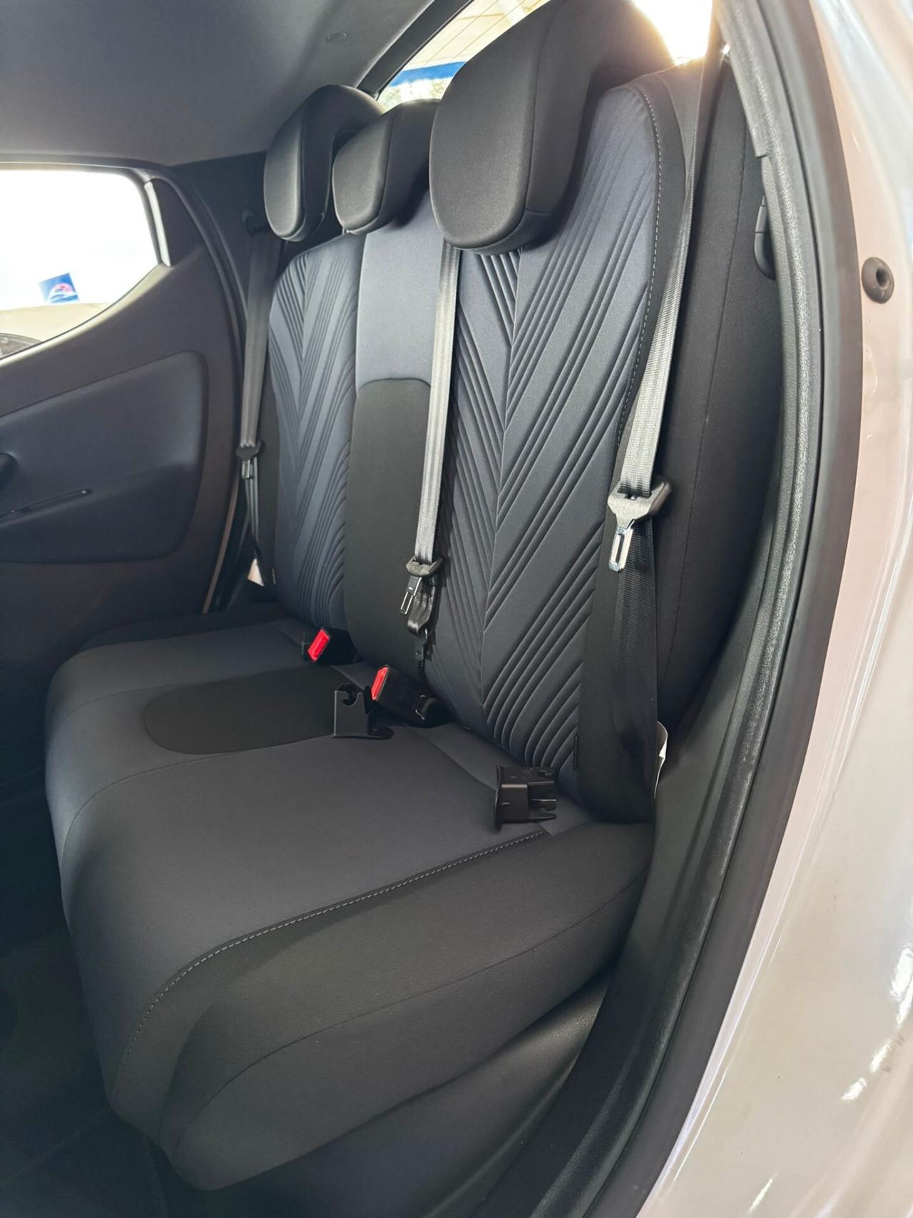 Lancia Ypsilon 1.0 FireFly 5 porte S&S Hybrid Ecochic Gold