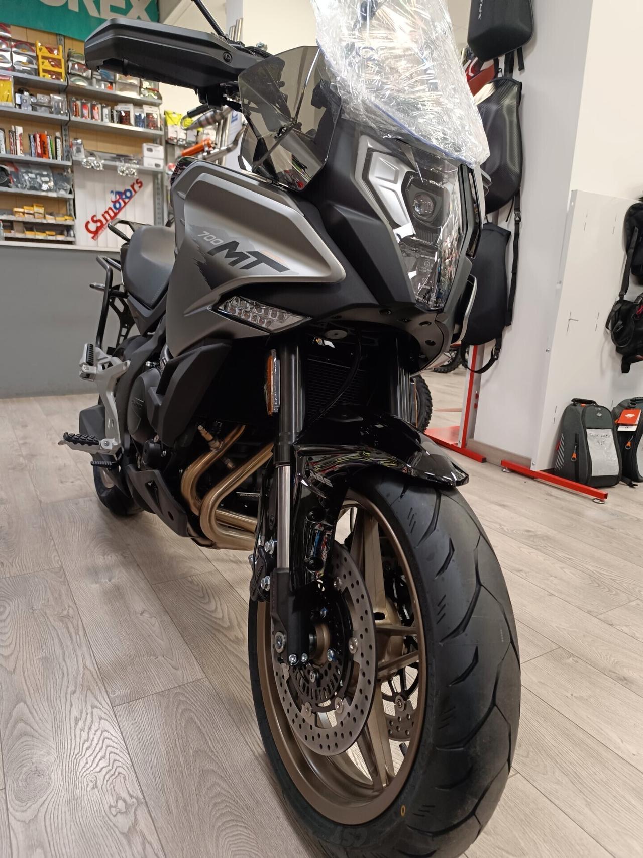 CFMOTO 700MT Adventure