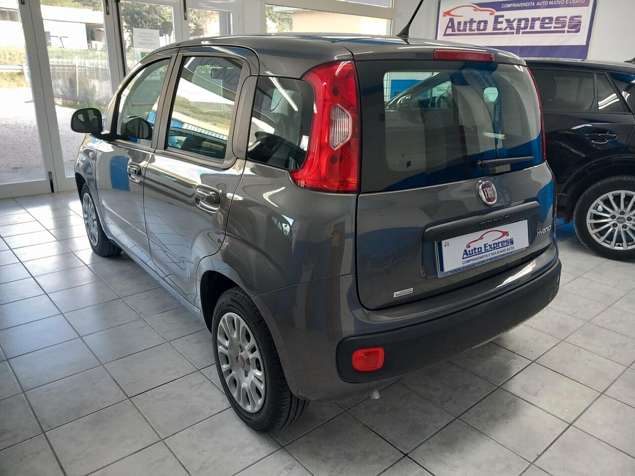 Fiat Panda anno 2022 ibrida benzina 3 mila km