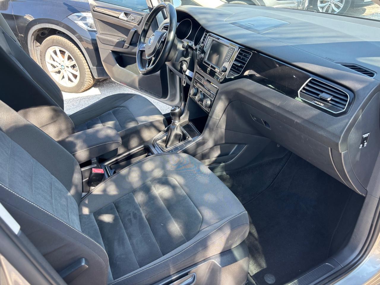 VW GOLF SPORTVAN 1.6TDI 110CV EXECUTIVE FULL OPTIONAL