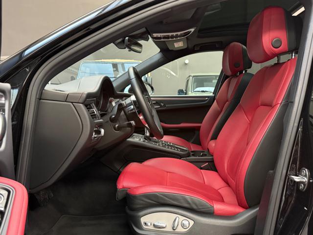 PORSCHE Macan 2.0