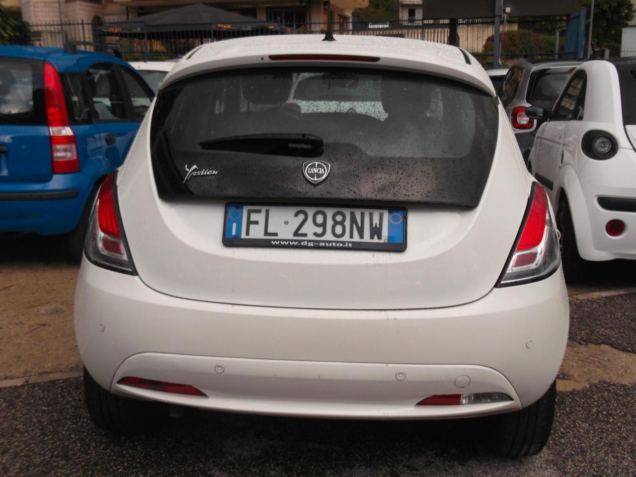 Lancia Ypsilon 1.2 69 CV 5 porte GPL Ecochic Silver