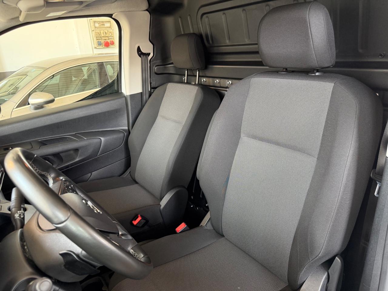 Opel Combo Cargo 1.5 Diesel 130CV S&S AT8 PC 1000kg Edition
