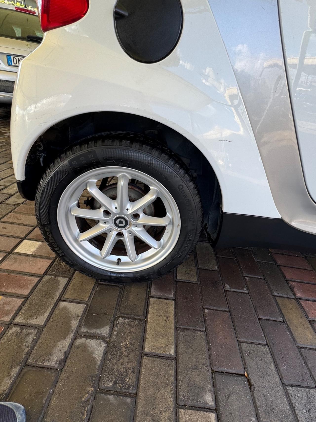 Smart ForTwo 1000 52 kW MHD coupé passion