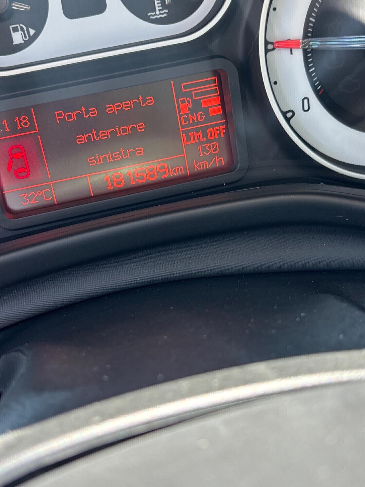 Fiat 500L Living 0.9 TwinAir Turbo Natural Power Lounge