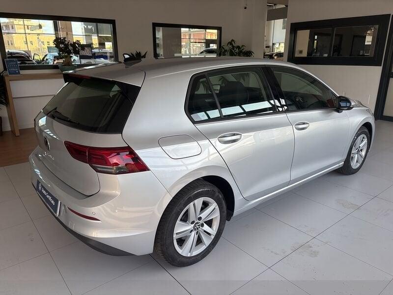 Volkswagen Golf 8 2.0 TDI SCR LIFE DSG 115 CV