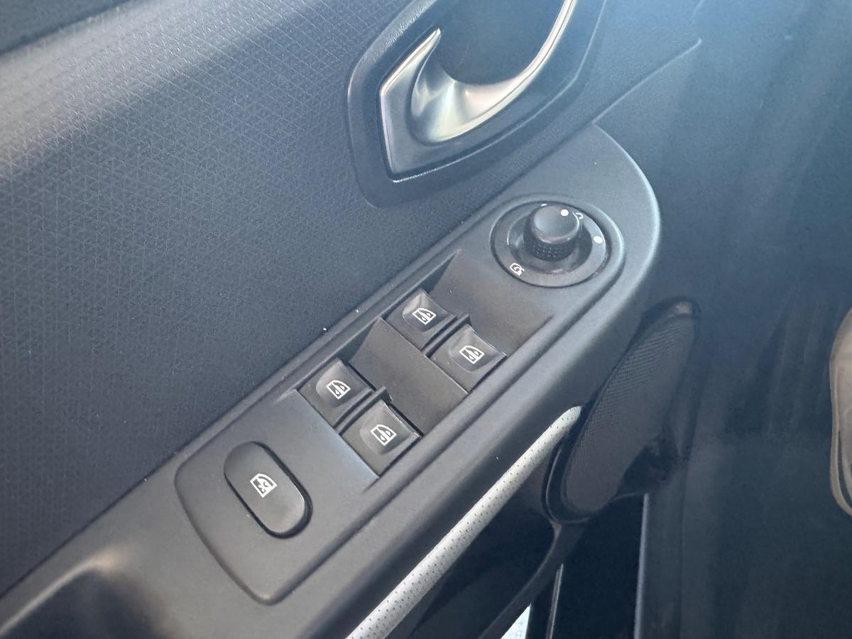 RENAULT - Clio - 1.5 dCi 8V 90 CV S&S 5p.Energy NEOPATENTATI/ NAVIGATORE/ RETROCAMERA