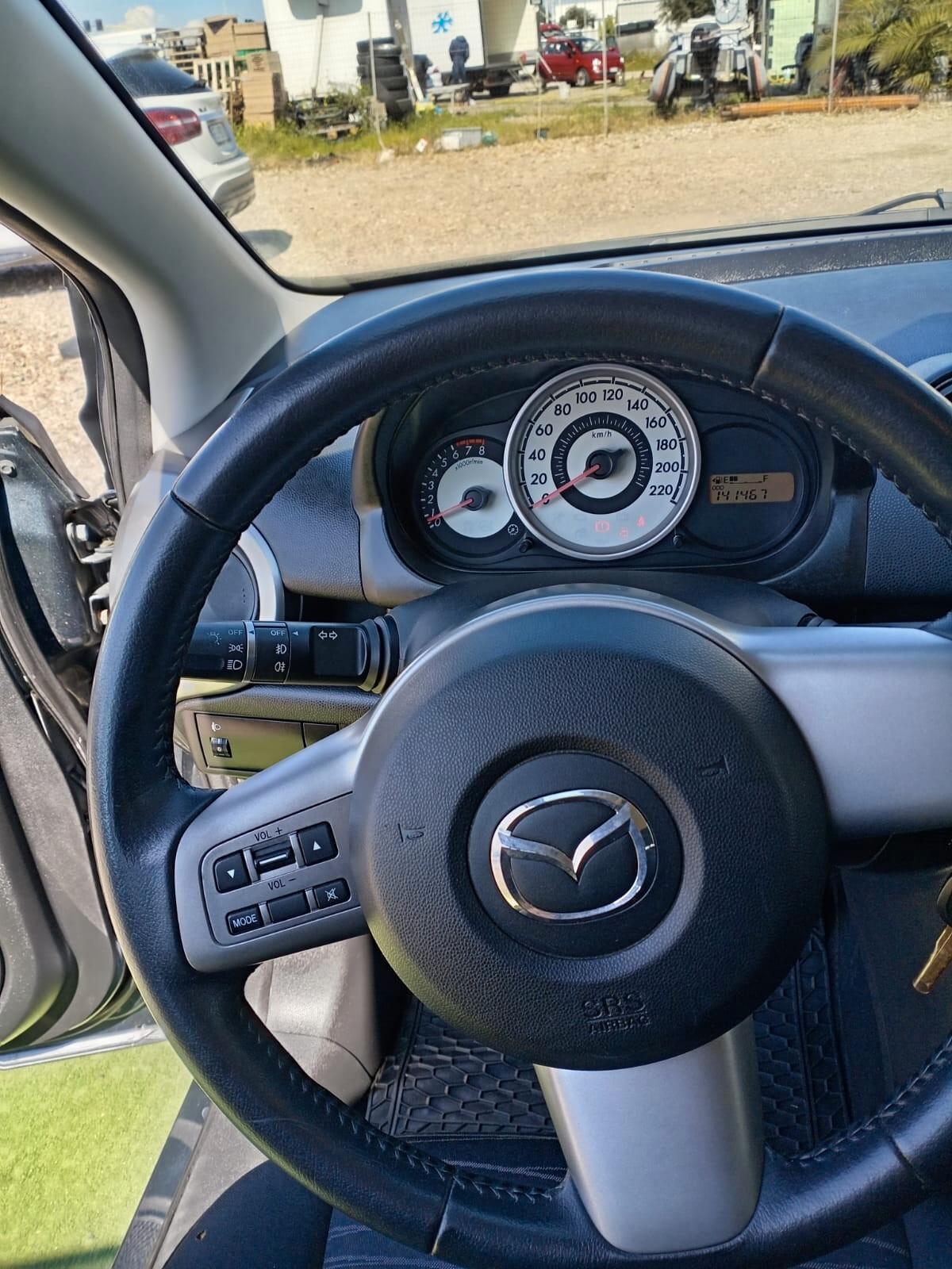 Mazda 2 UTILITARIA 1.3 BENZINA