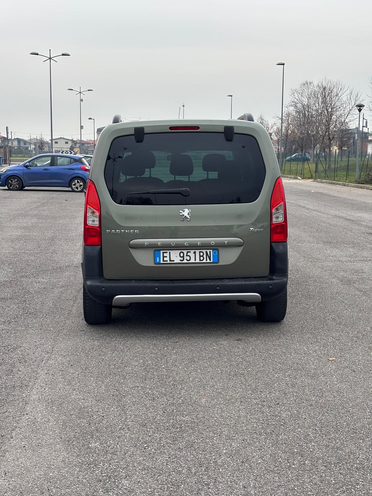 Peugeot Partner Tepee 1.6 HDi 112CV Outdoor