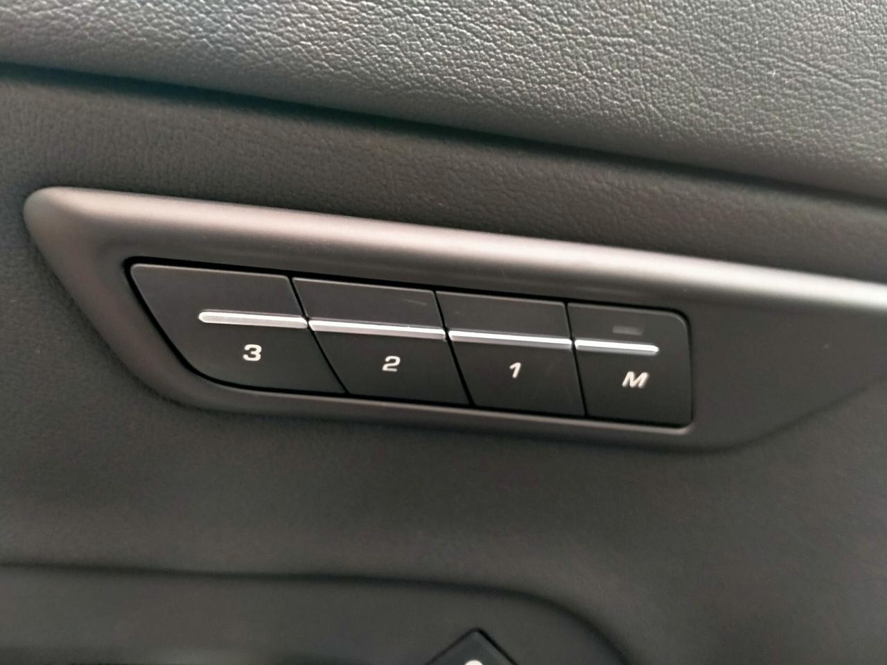 Jaguar E-Pace 20D MHEV AWD 204CV R-DYNAMIC BLACK DESIGN PACK LEGA20 LED PREMIUM