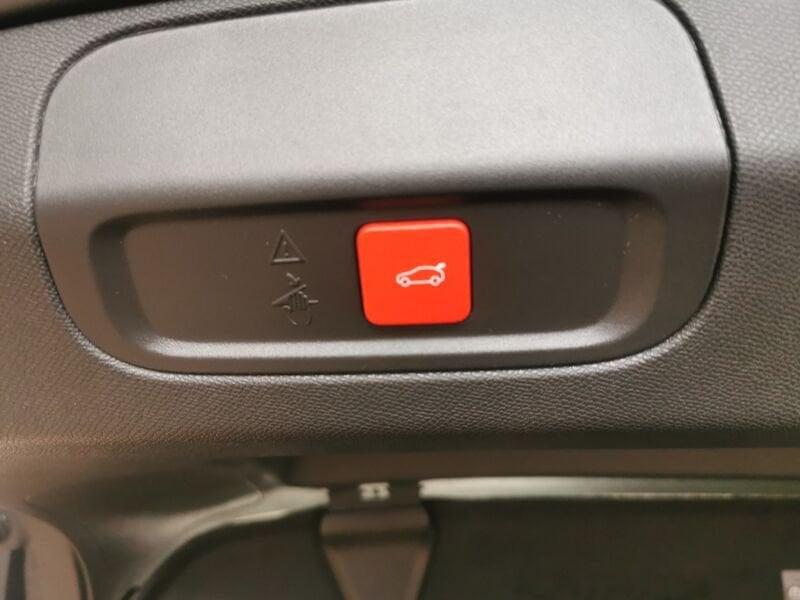 Peugeot 408 GT Exclusive Hybrid 145 e-DSC6