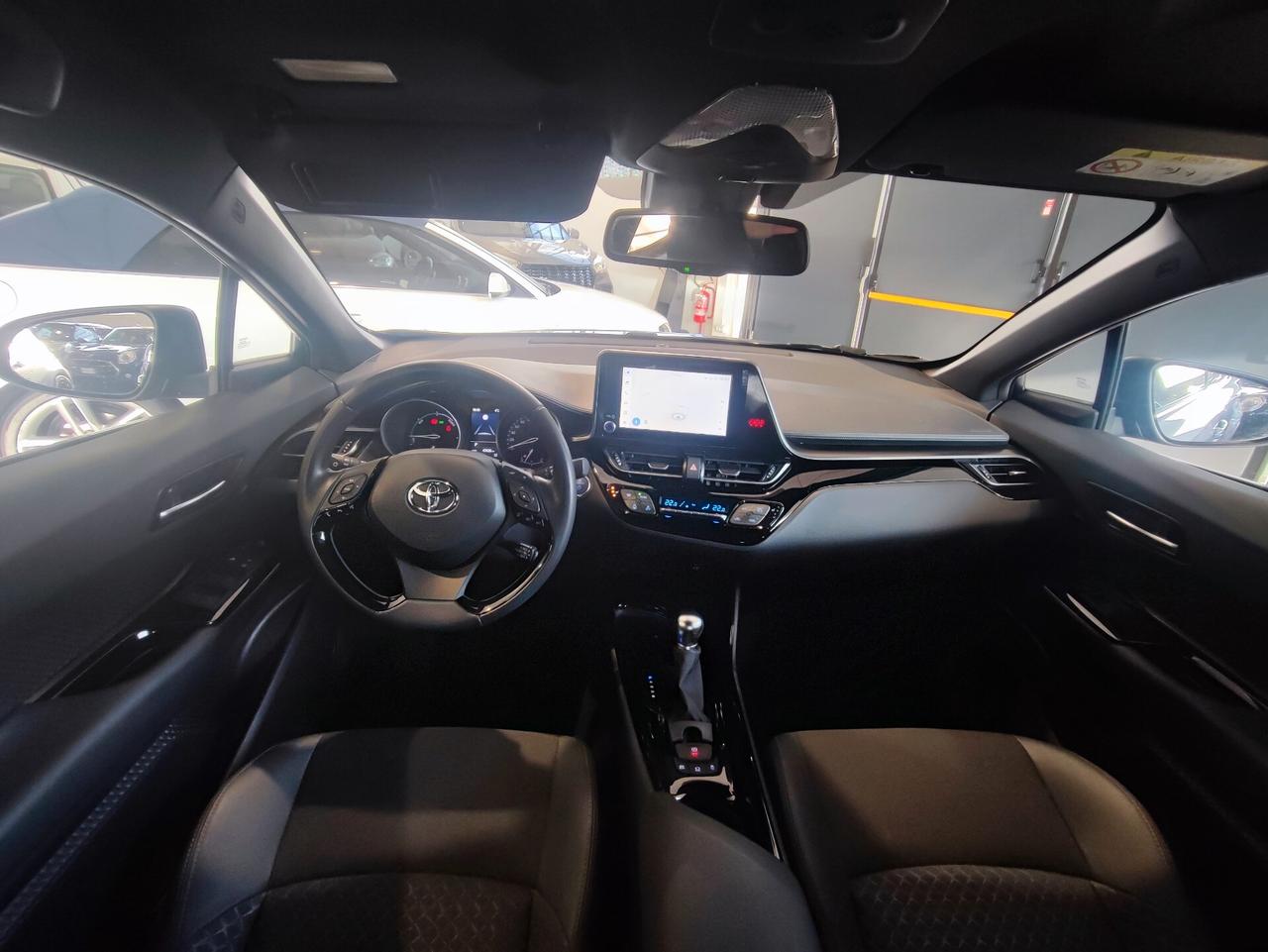 Toyota C-HR 1.8 Hybrid E-CVT Trend