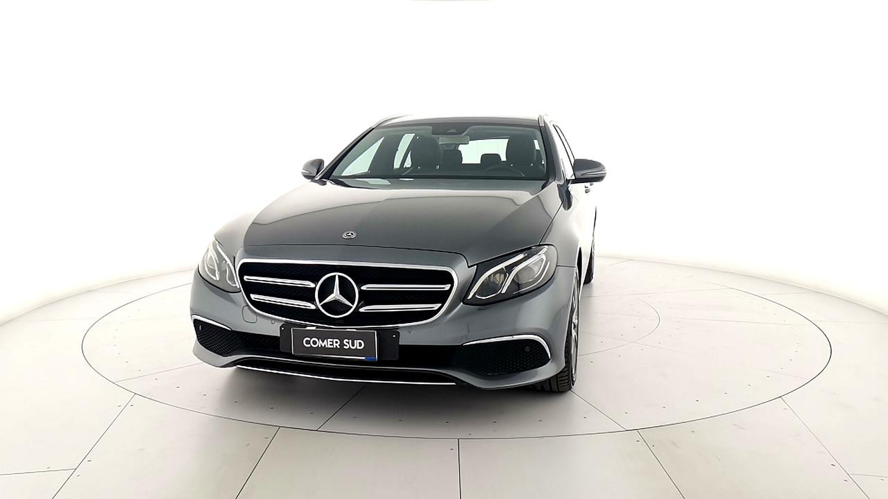 Mercedes-Benz Classe E - S213 SW - E SW 220 d Business Sport auto