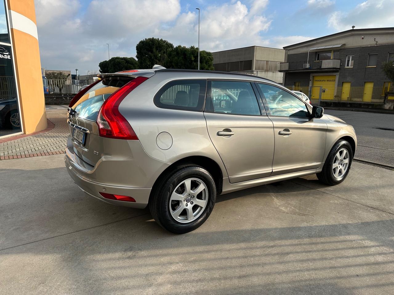 Volvo XC 60 XC60 D3 Geartronic Kinetic