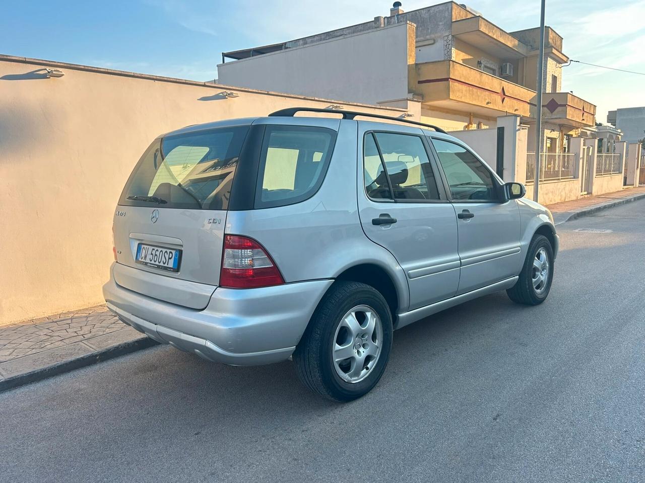 Mercedes-benz ML 270 2.7 D 163Cv AUTOM. ASI - 2002